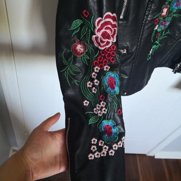 Embroidered Leather Jacket - Picture 5 of 6